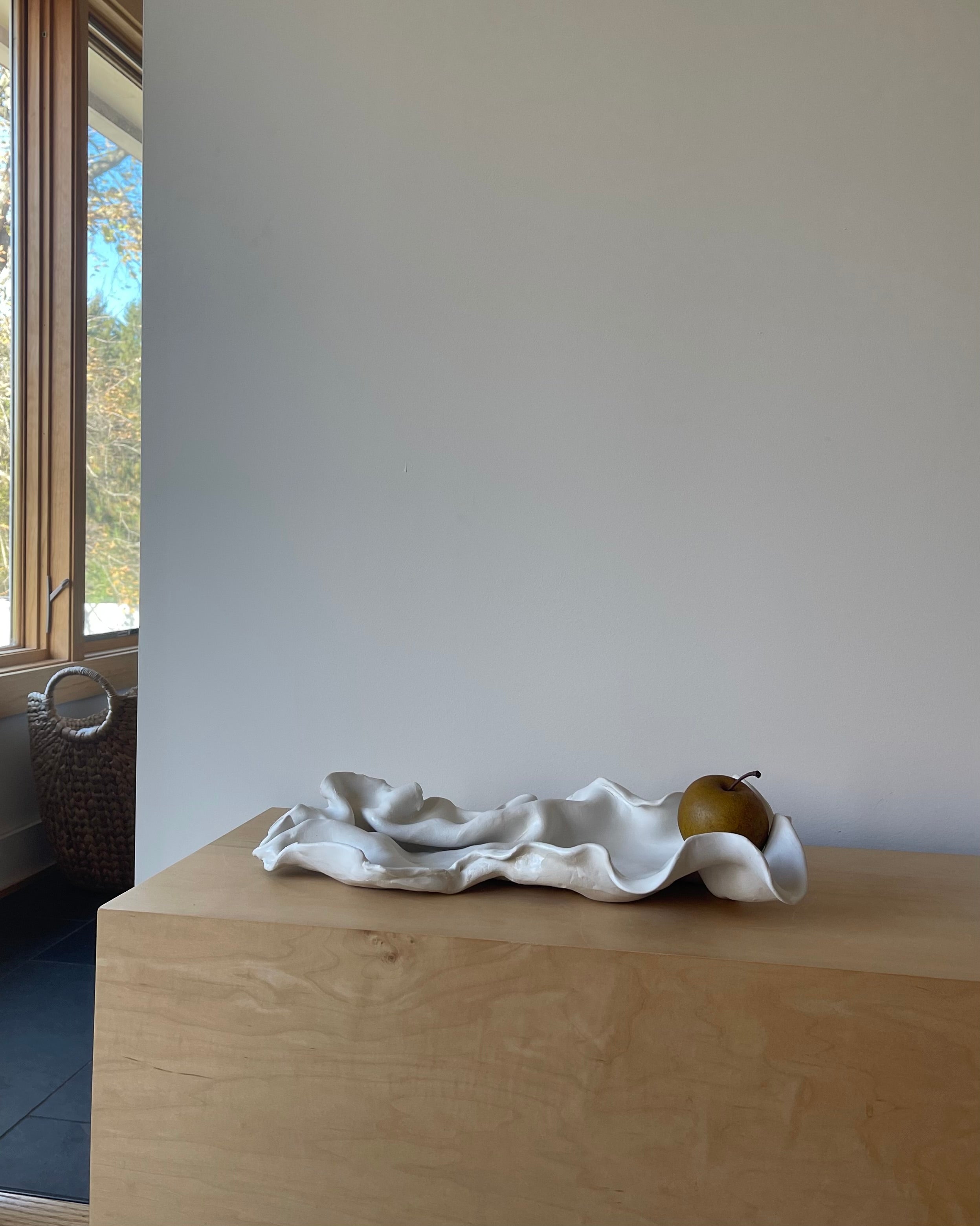 Crumpled Ruffle Platter | Matte White – Suzanne Kumar